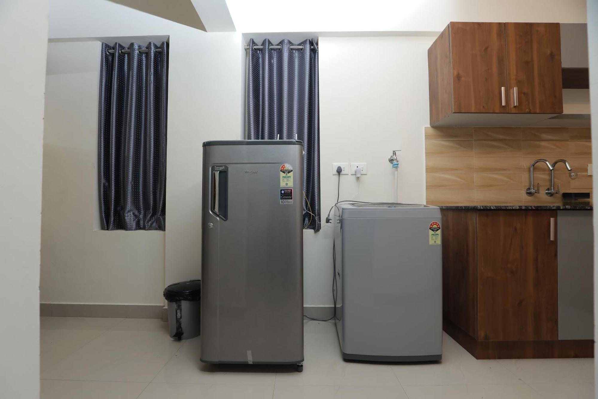 Lavender Airport Suite Nedumbassery Room photo